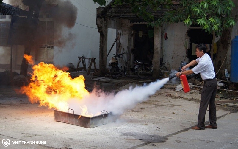 Bình bột chữa cháy chất lỏng