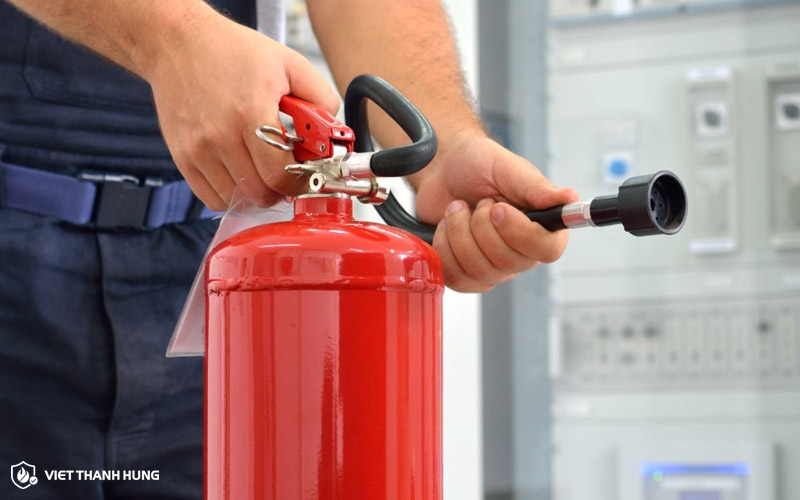Lưu ý khi sử dụng bình bột chữa cháy